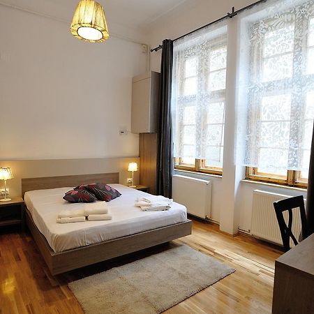 Dinicu Residence - Central Location Braşov Esterno foto