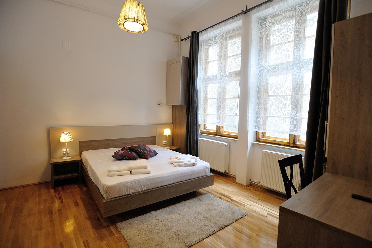 Dinicu Residence - Central Location Braşov Esterno foto